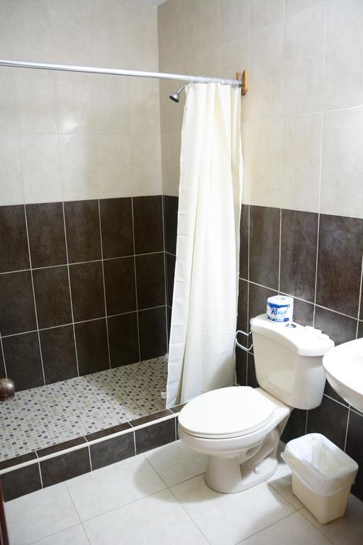 Hotel Sherwood Tela Phòng bức ảnh